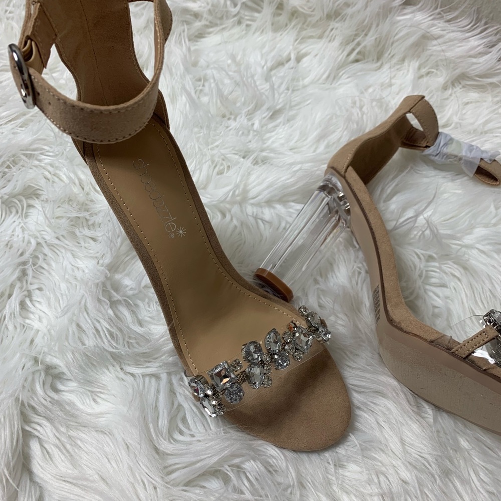 ✨ Clear Block Heel Rhinestone Sandals - Picture 2 of 3